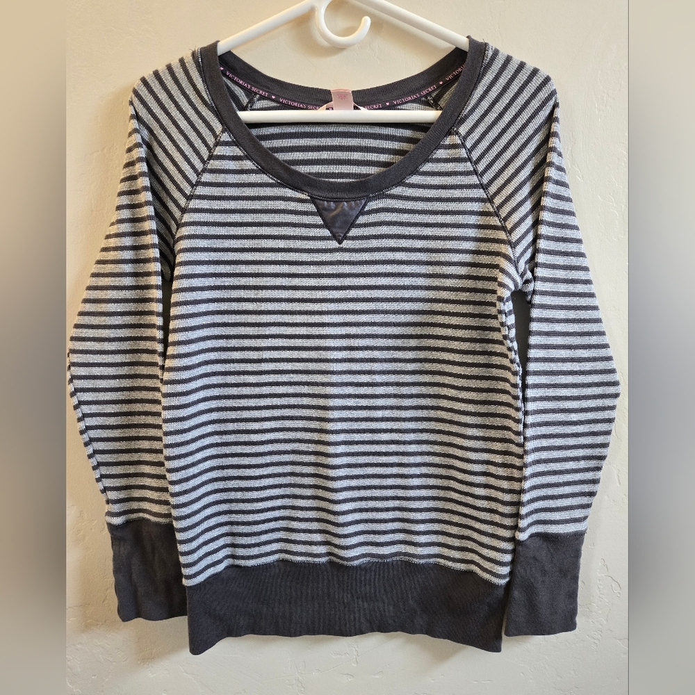 Victorias Secret Long Sleeve Top